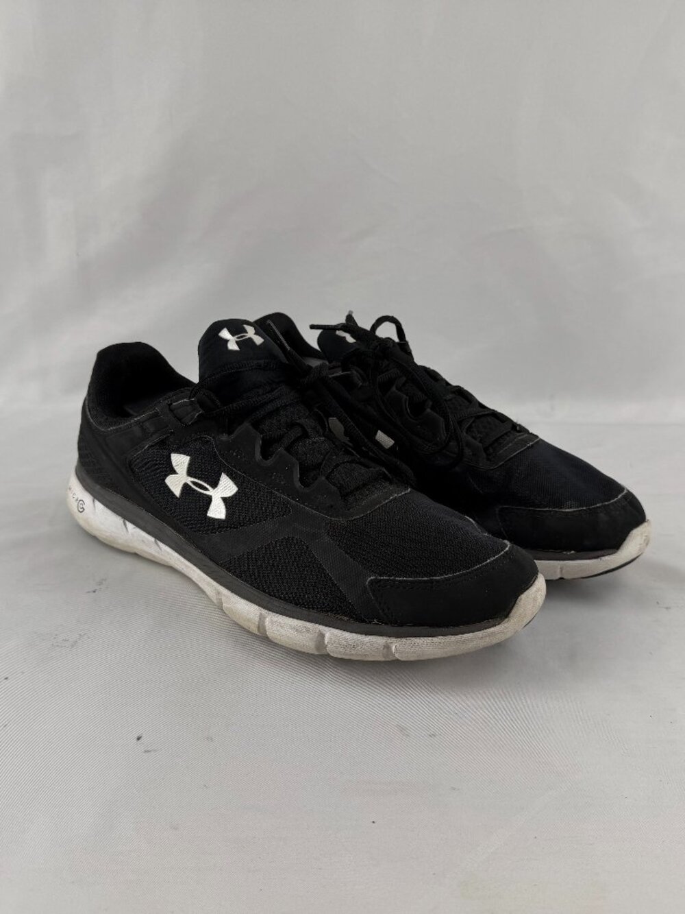 Under Armour Micro G Mens Running Shoes Black White Athletic Sneakers Size 11.5